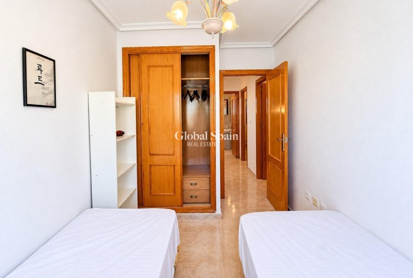 Revente - MAISON -
TORREVIEJA - El limonar