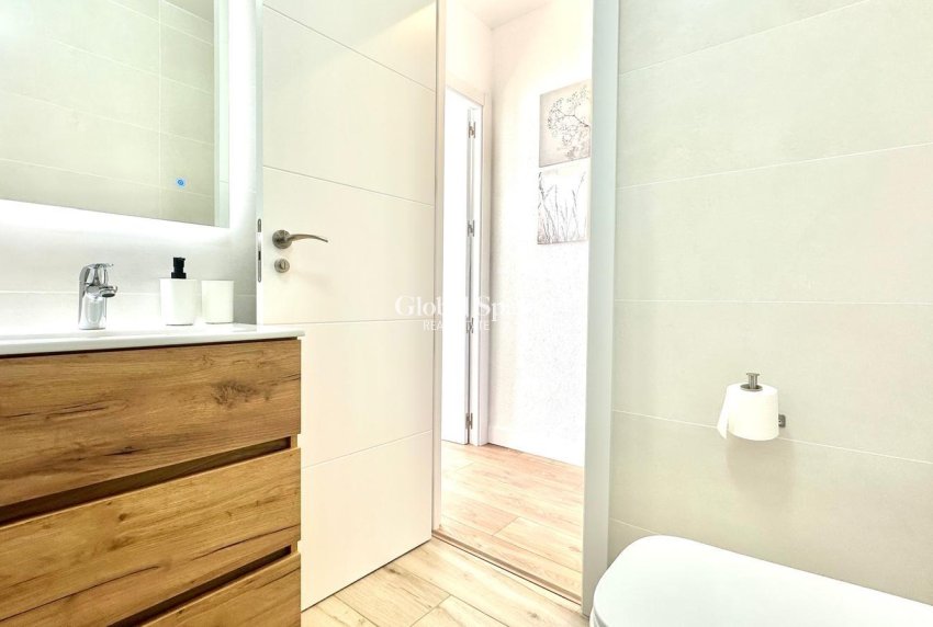 Revente - MAISON -
TORREVIEJA - Estacion de autobuses