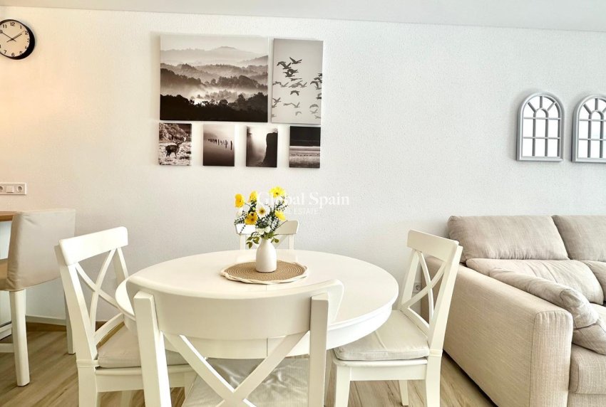 Revente - MAISON -
TORREVIEJA - Estacion de autobuses