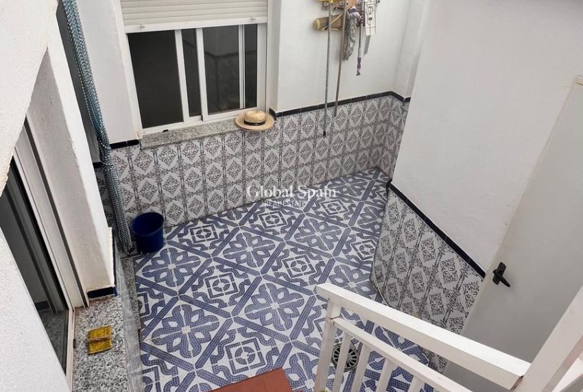 Revente - MAISON -
TORREVIEJA - Estacion de autobuses