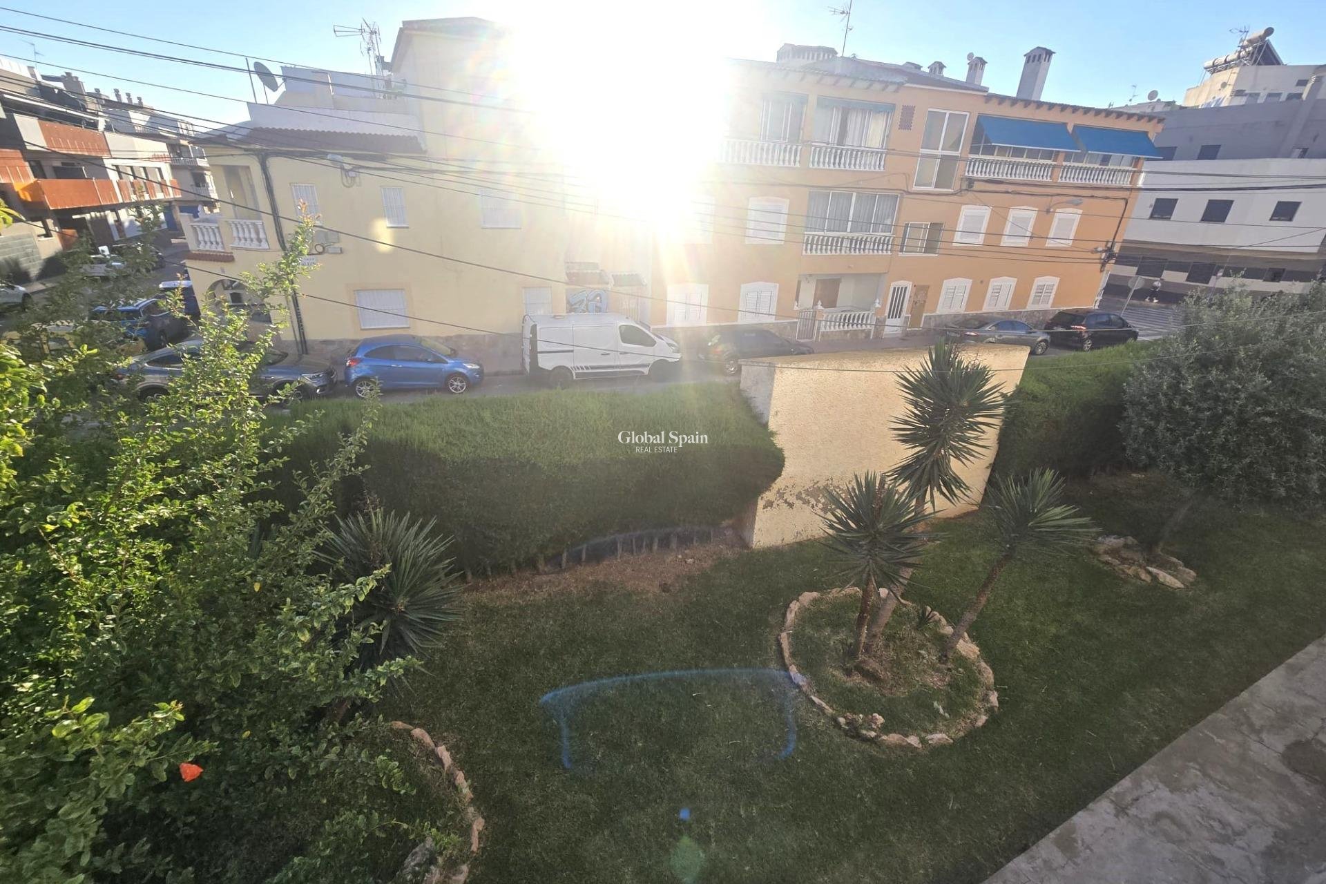 Revente - MAISON -
TORREVIEJA - Habaneras