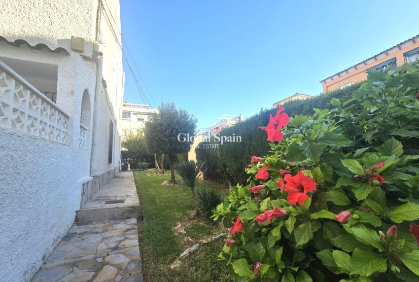 Revente - MAISON -
TORREVIEJA - Habaneras