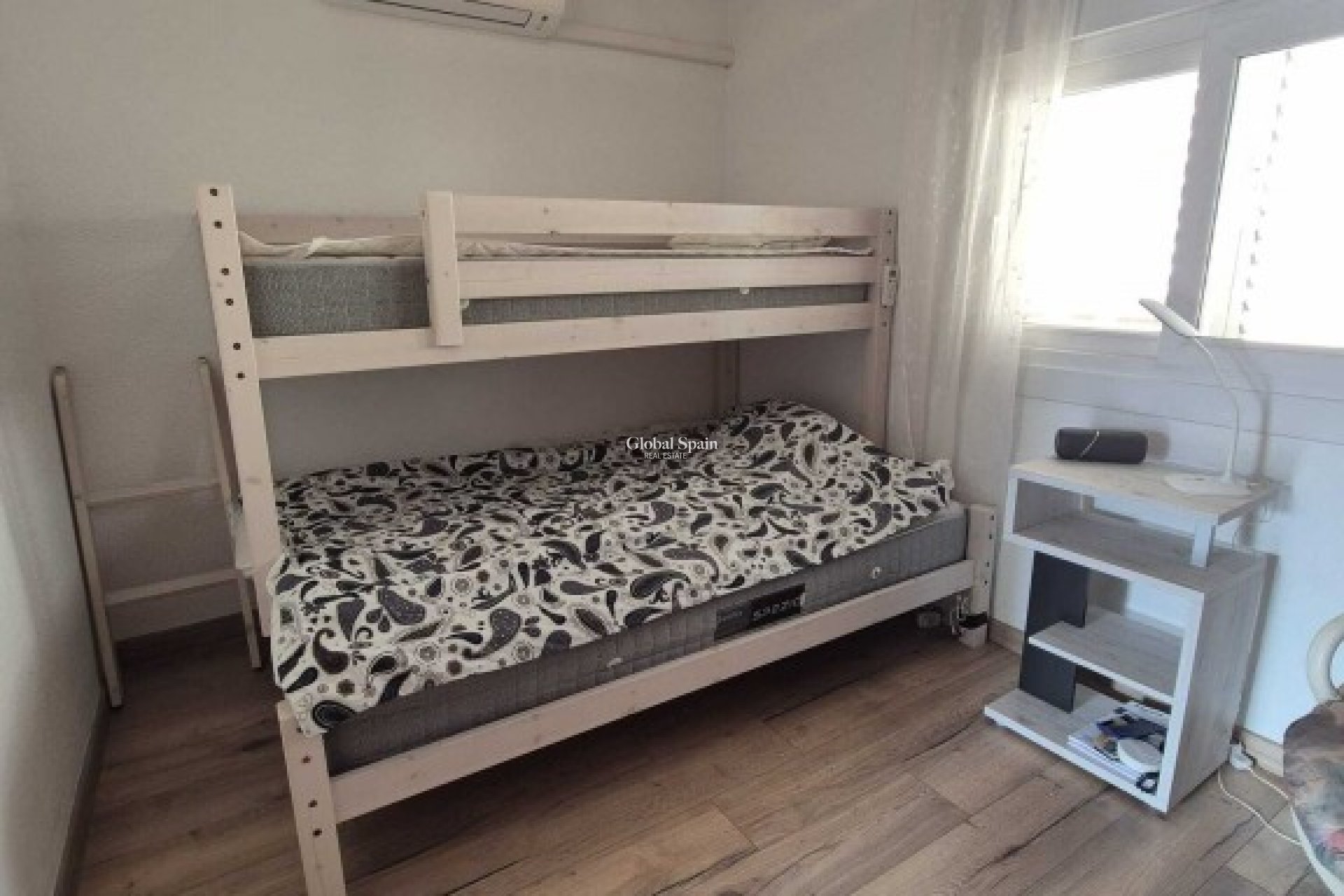 Revente - MAISON -
TORREVIEJA - Inland