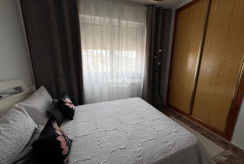 Revente - MAISON -
TORREVIEJA - La Florida