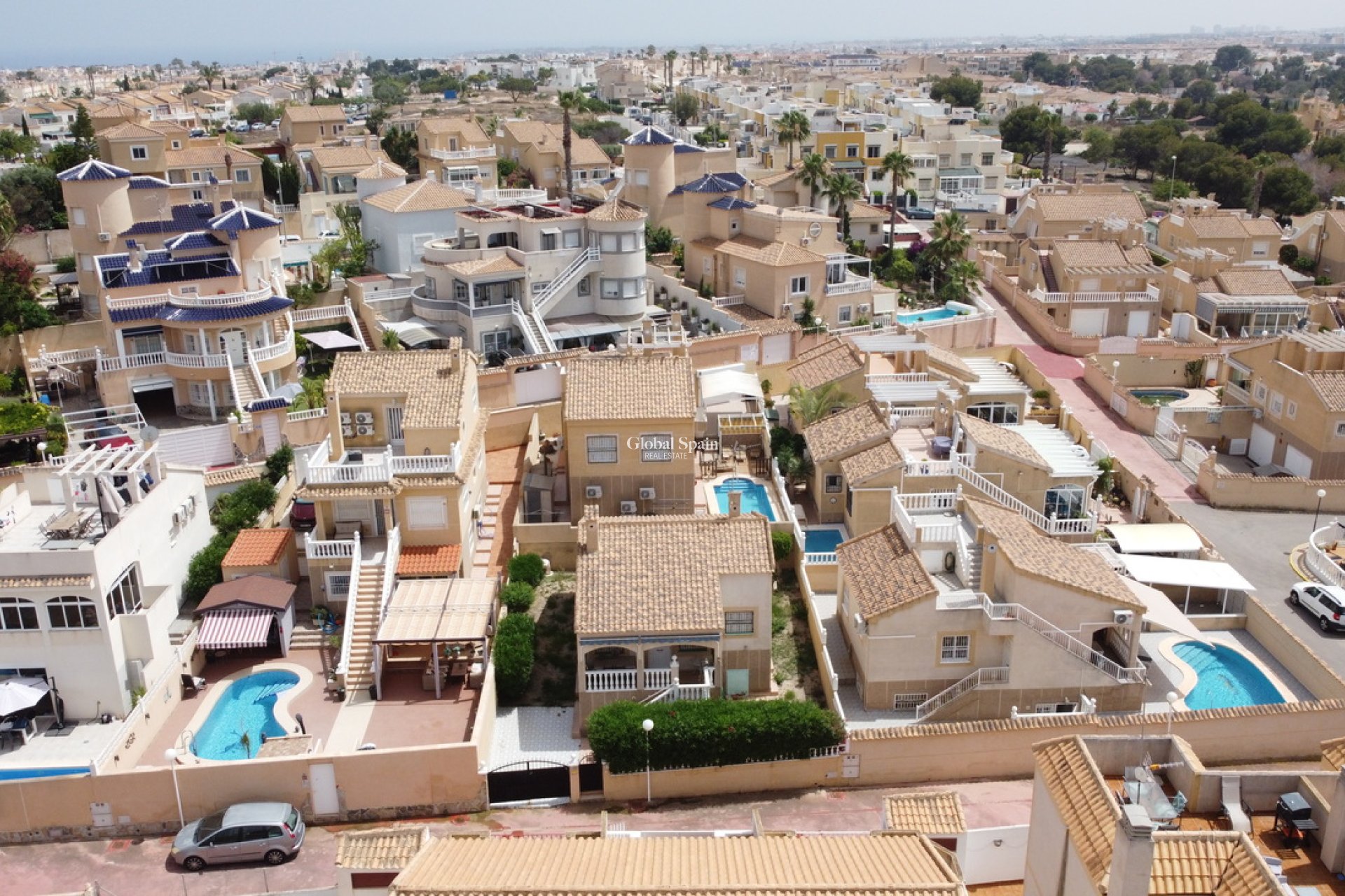 Revente - MAISON -
TORREVIEJA - La Florida