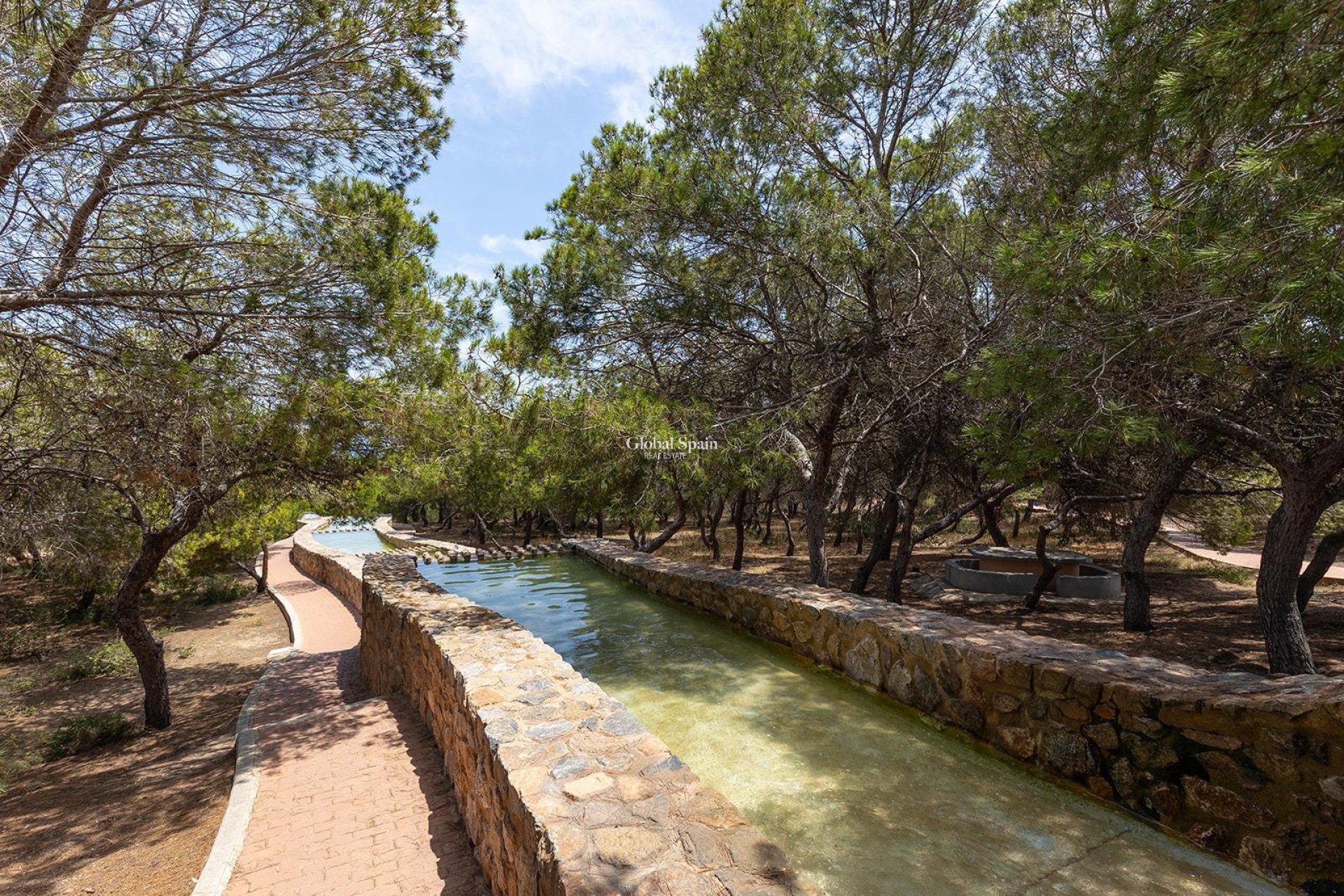 Revente - Maison -
TORREVIEJA - La Mata