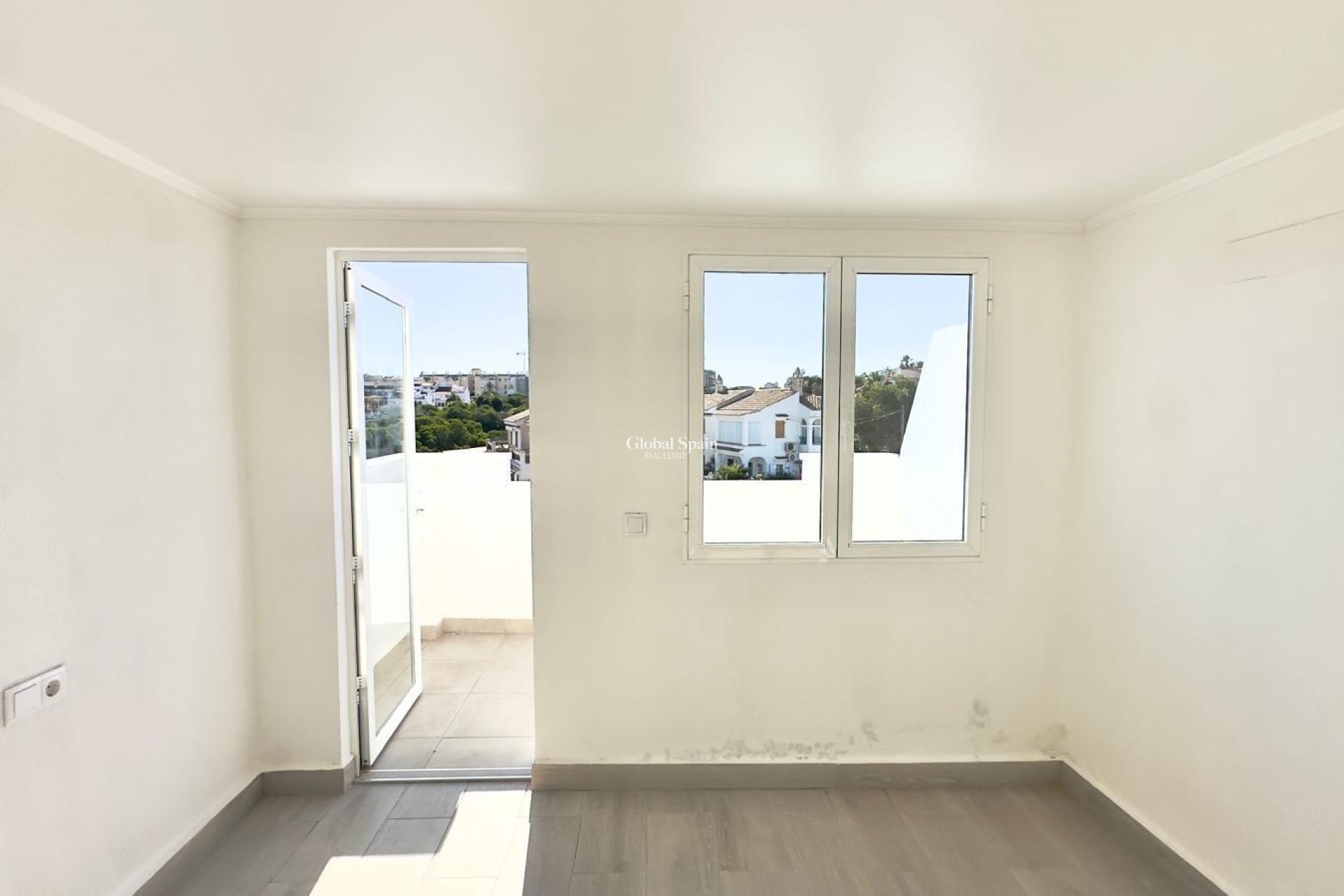 Revente - MAISON -
TORREVIEJA - La Mata