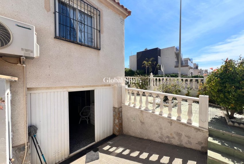 Revente - MAISON -
TORREVIEJA - La Mata