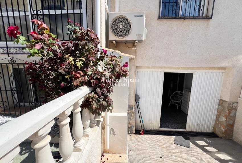 Revente - MAISON -
TORREVIEJA - La Mata