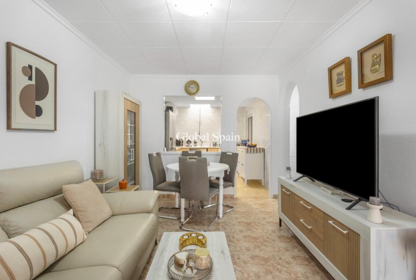 Revente - Maison -
TORREVIEJA - La Siesta - El Salado - Torreta