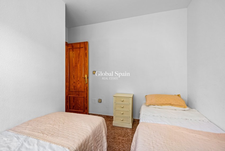 Revente - Maison -
TORREVIEJA - La Siesta