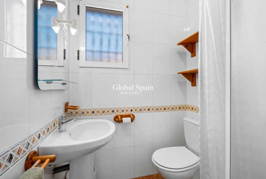 Revente - Maison -
TORREVIEJA - La Siesta