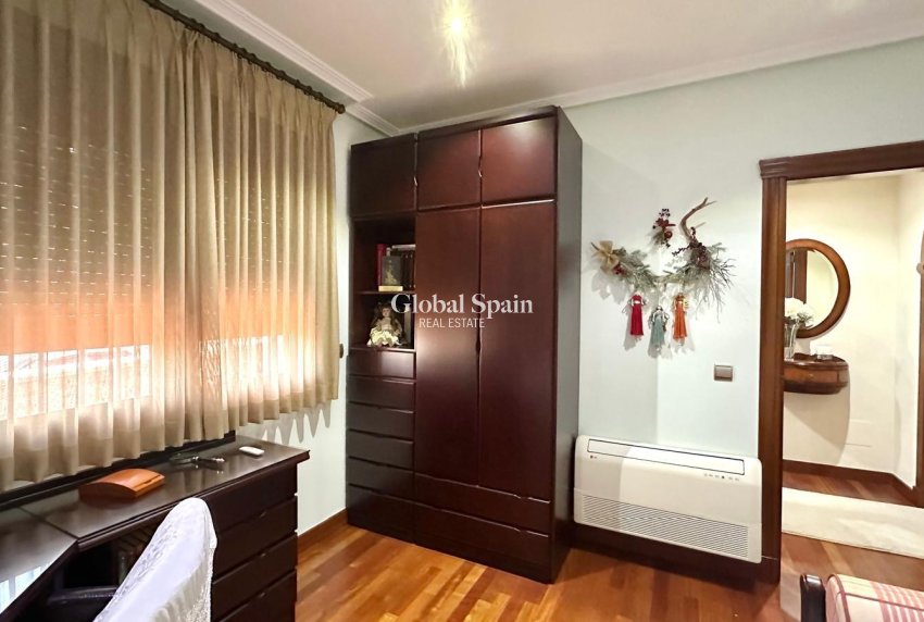 Revente - MAISON -
TORREVIEJA - La Siesta