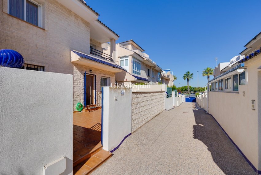 Revente - MAISON -
TORREVIEJA - La Veleta