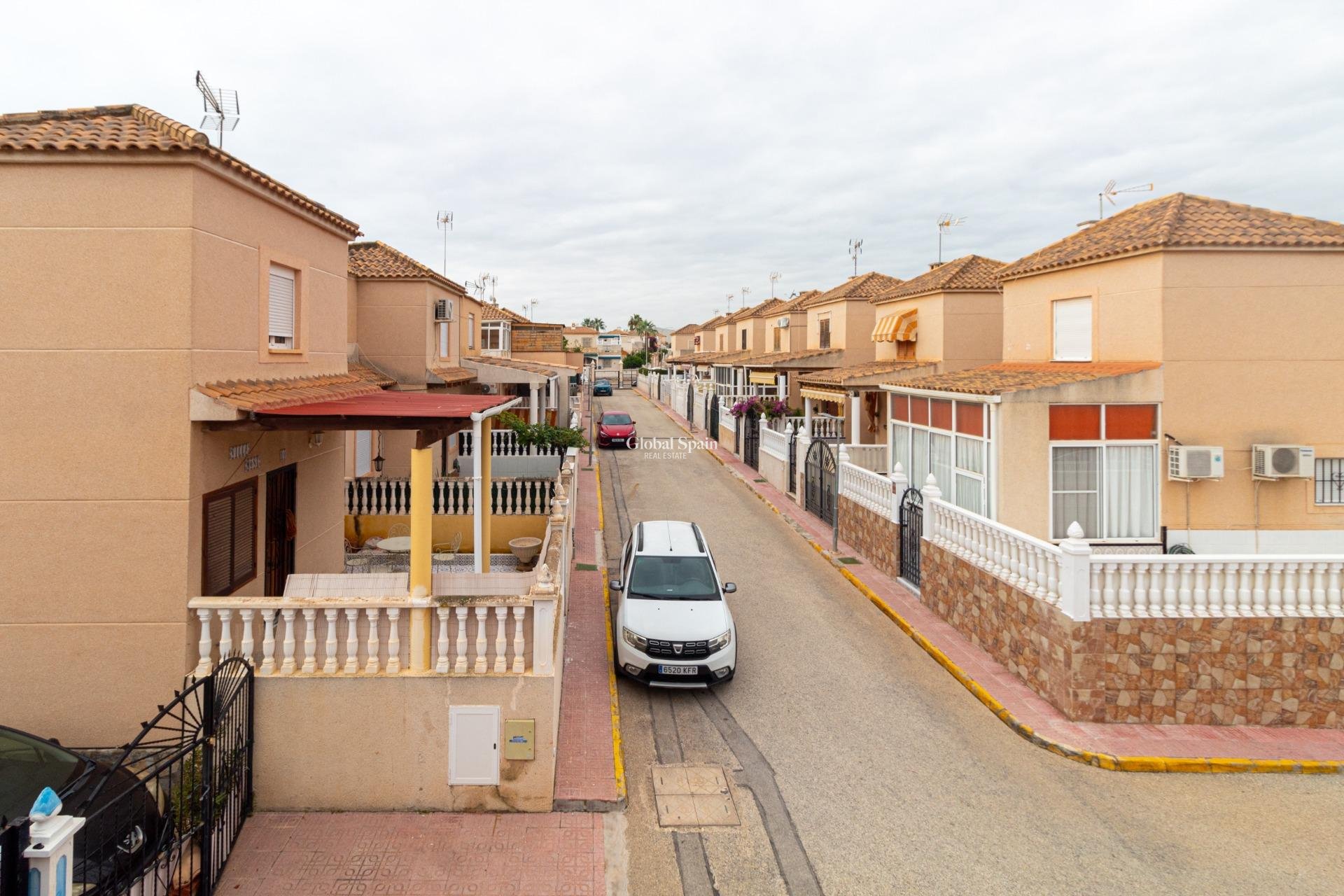 Revente - Maison -
TORREVIEJA - LOS BALCONES - LOS ALTOS