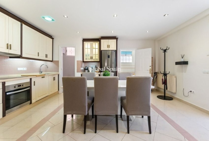 Revente - MAISON -
TORREVIEJA - Los Frutales/ La Rosaleda