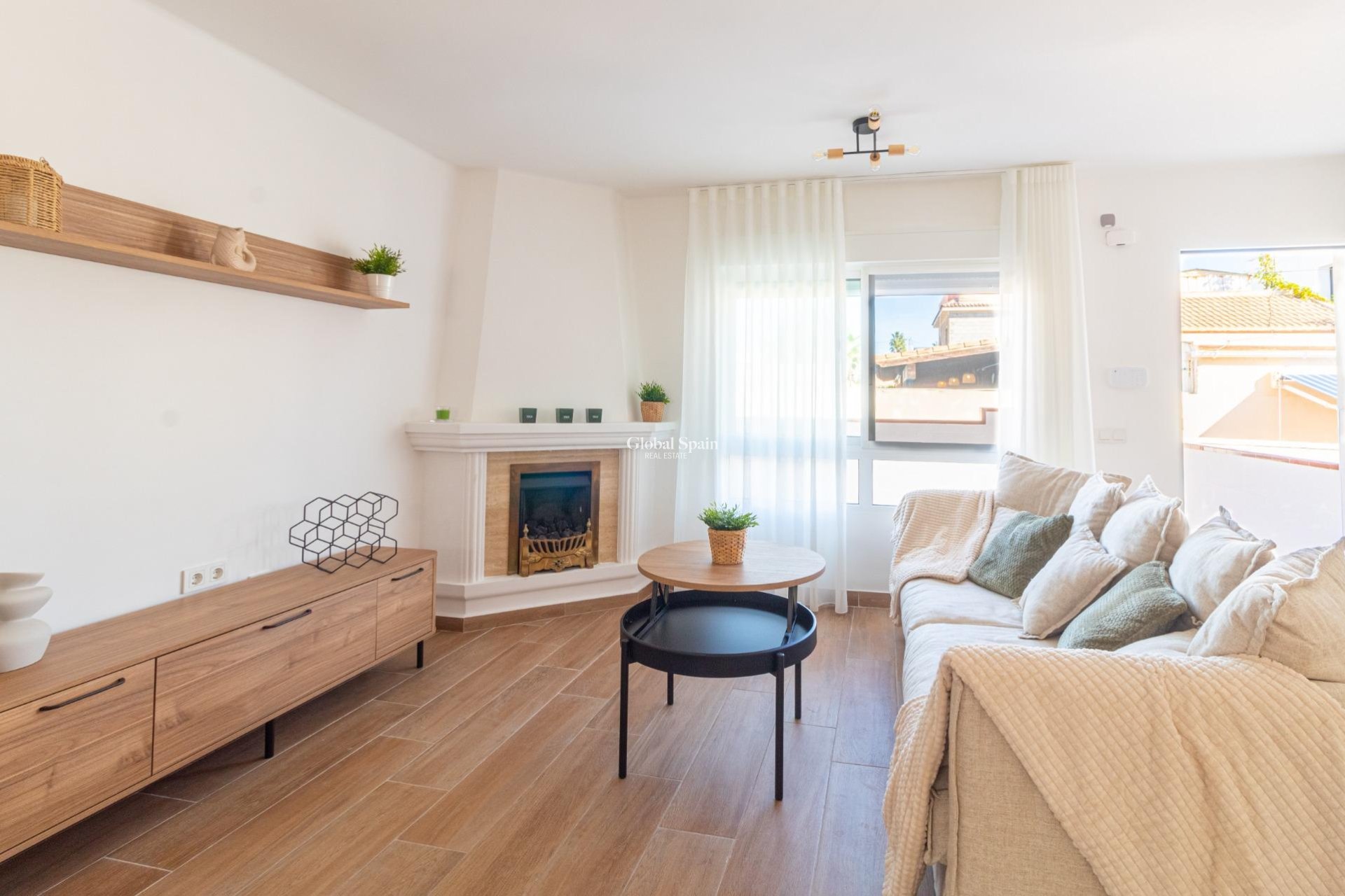 Revente - MAISON -
TORREVIEJA - Los Frutales