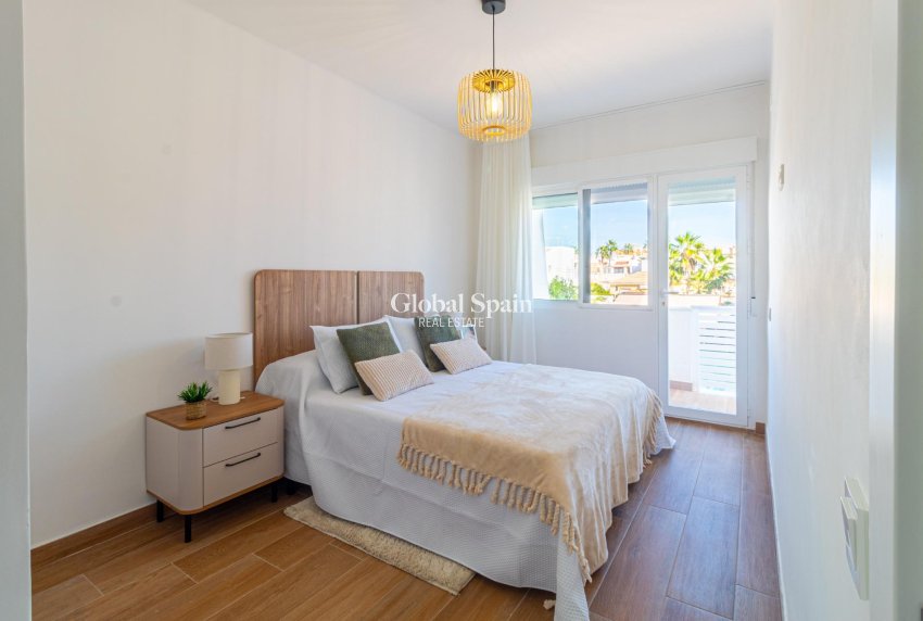 Revente - MAISON -
TORREVIEJA - Los Frutales
