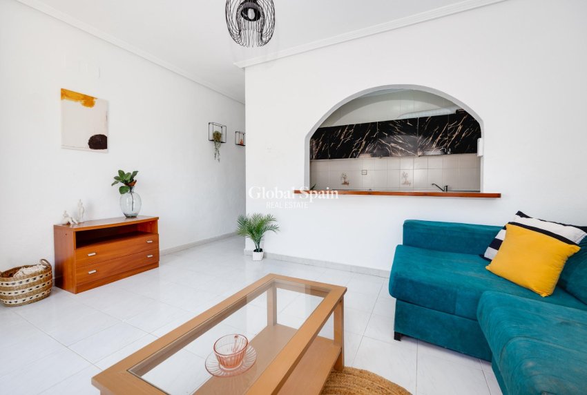 Revente - MAISON -
TORREVIEJA - Nueva Torrevieja