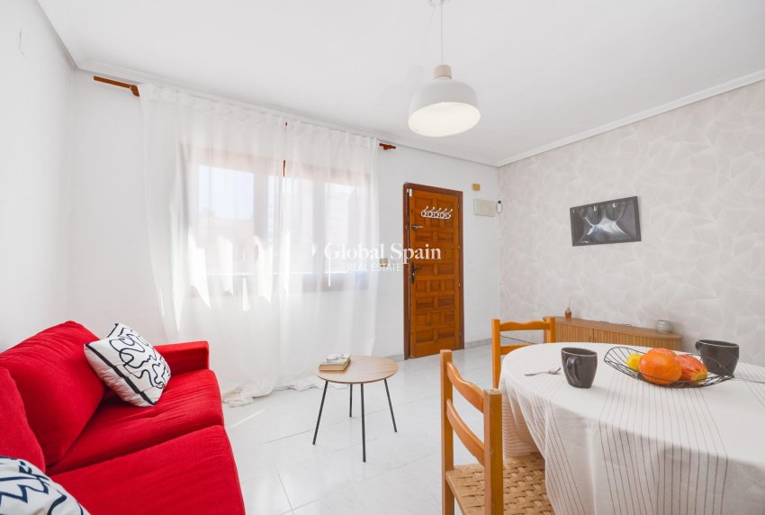 Revente - MAISON -
TORREVIEJA - Nueva Torrevieja