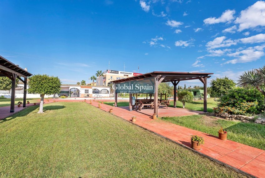 Revente - Maison -
TORREVIEJA - Parque de las Naciones