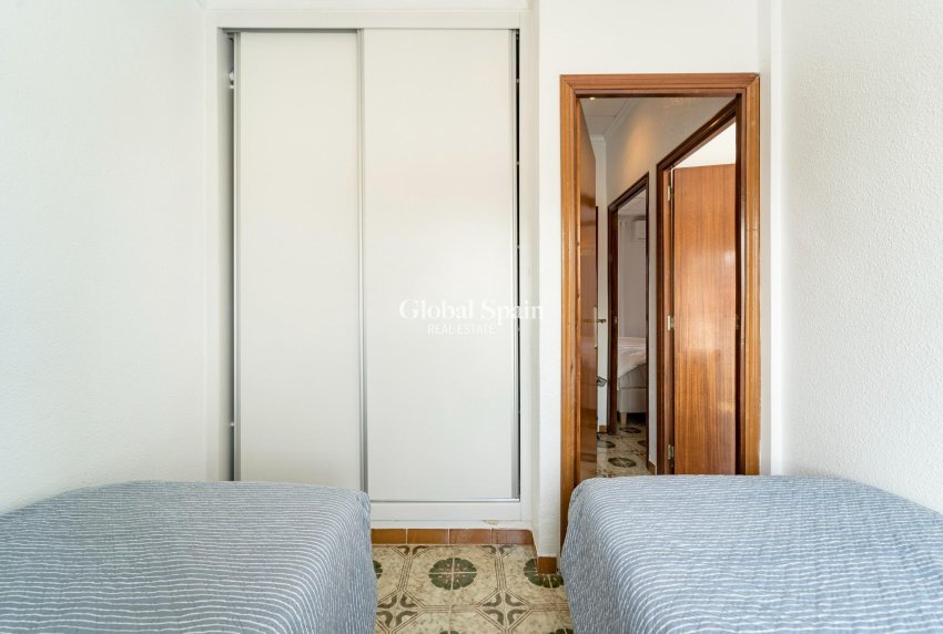 Revente - MAISON -
TORREVIEJA - Playa De Los Náufragos