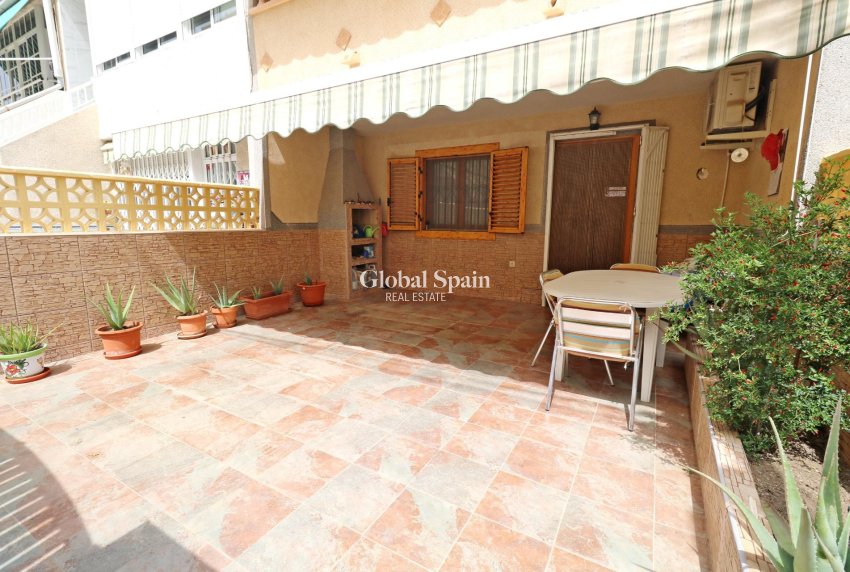 Revente - MAISON -
TORREVIEJA - Playa De Los Náufragos