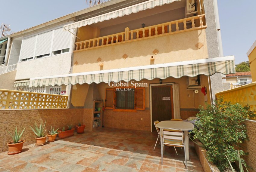 Revente - MAISON -
TORREVIEJA - Playa De Los Náufragos