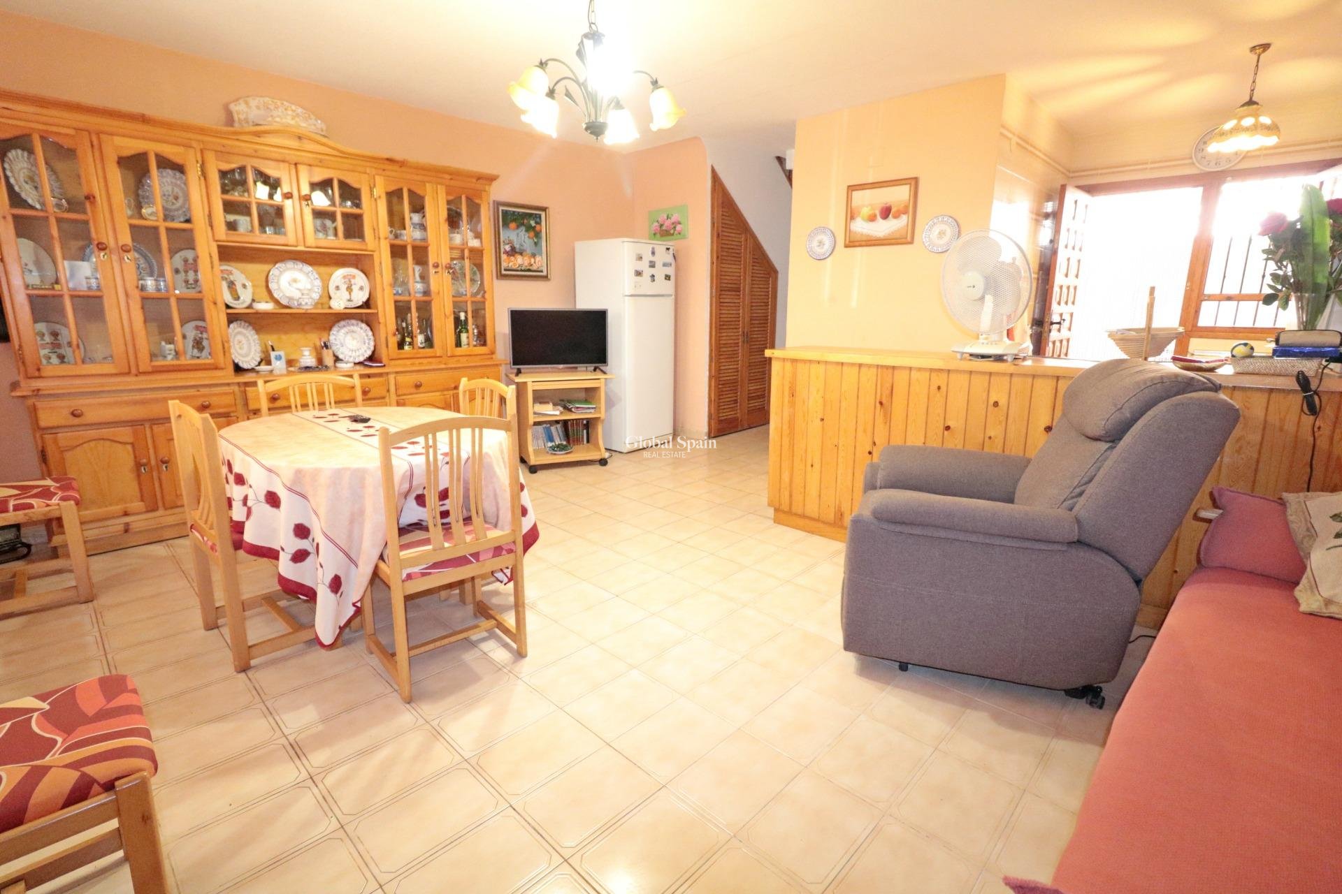 Revente - MAISON -
TORREVIEJA - Playa De Los Náufragos