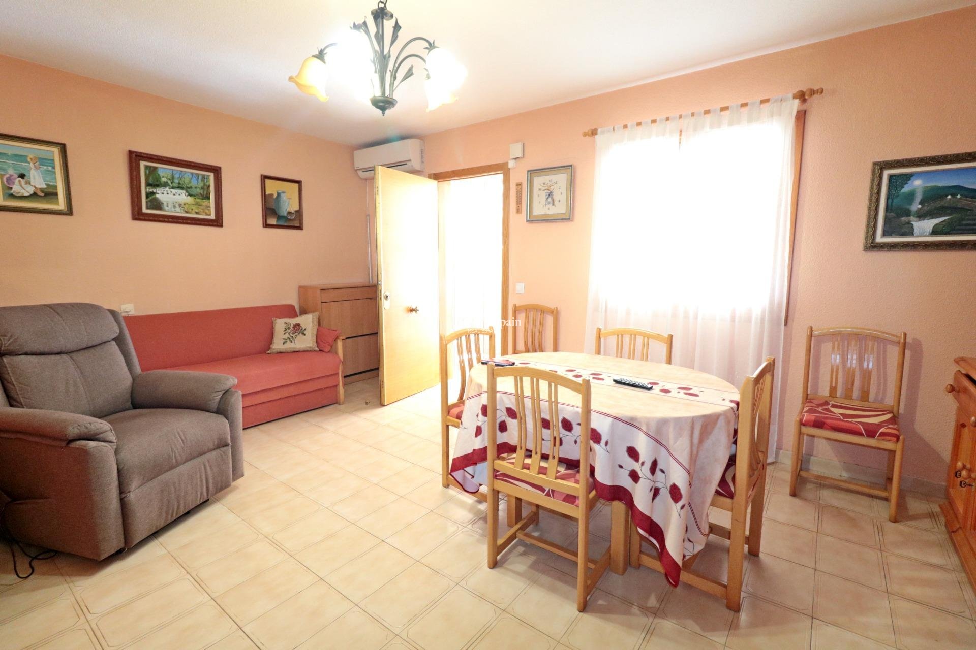 Revente - MAISON -
TORREVIEJA - Playa De Los Náufragos