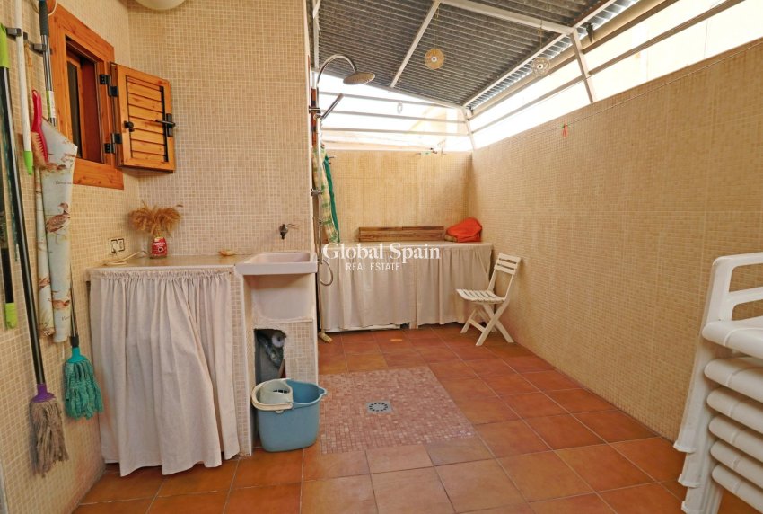Revente - MAISON -
TORREVIEJA - Playa De Los Náufragos