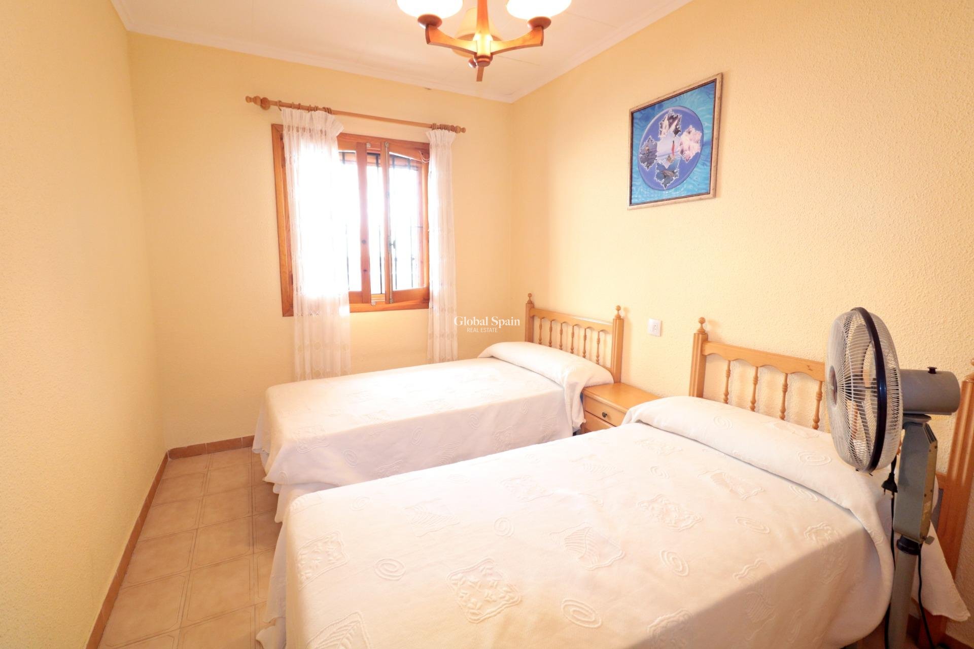 Revente - MAISON -
TORREVIEJA - Playa De Los Náufragos