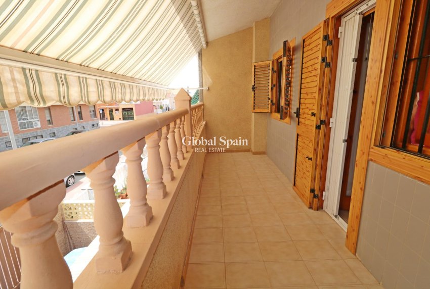 Revente - MAISON -
TORREVIEJA - Playa De Los Náufragos
