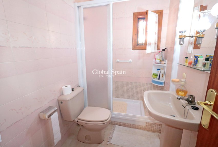 Revente - MAISON -
TORREVIEJA - Playa De Los Náufragos