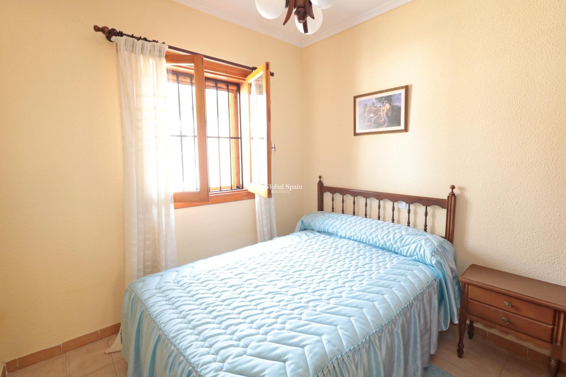 Revente - MAISON -
TORREVIEJA - Playa De Los Náufragos