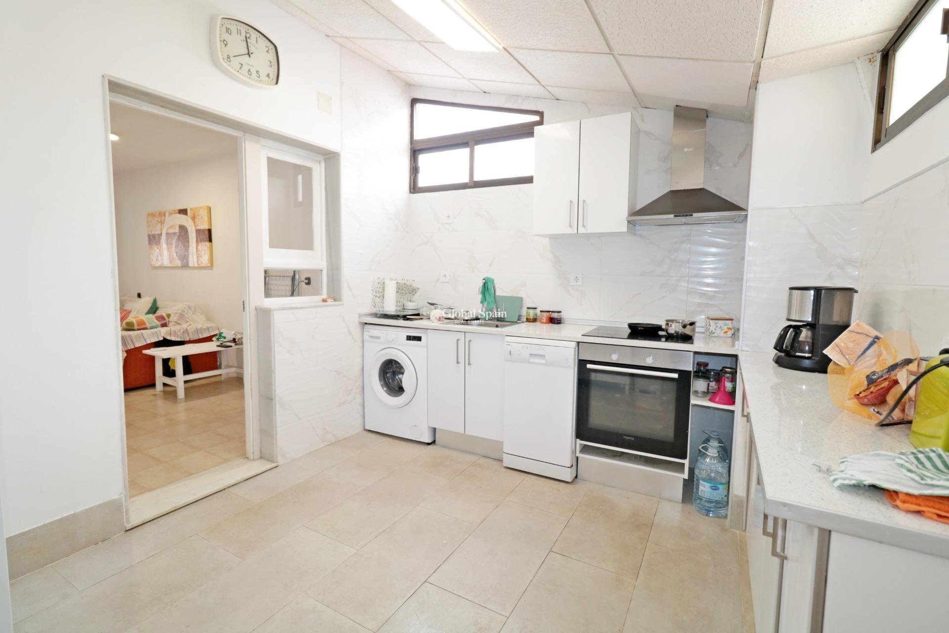 Revente - MAISON -
TORREVIEJA - Playa De Los Náufragos
