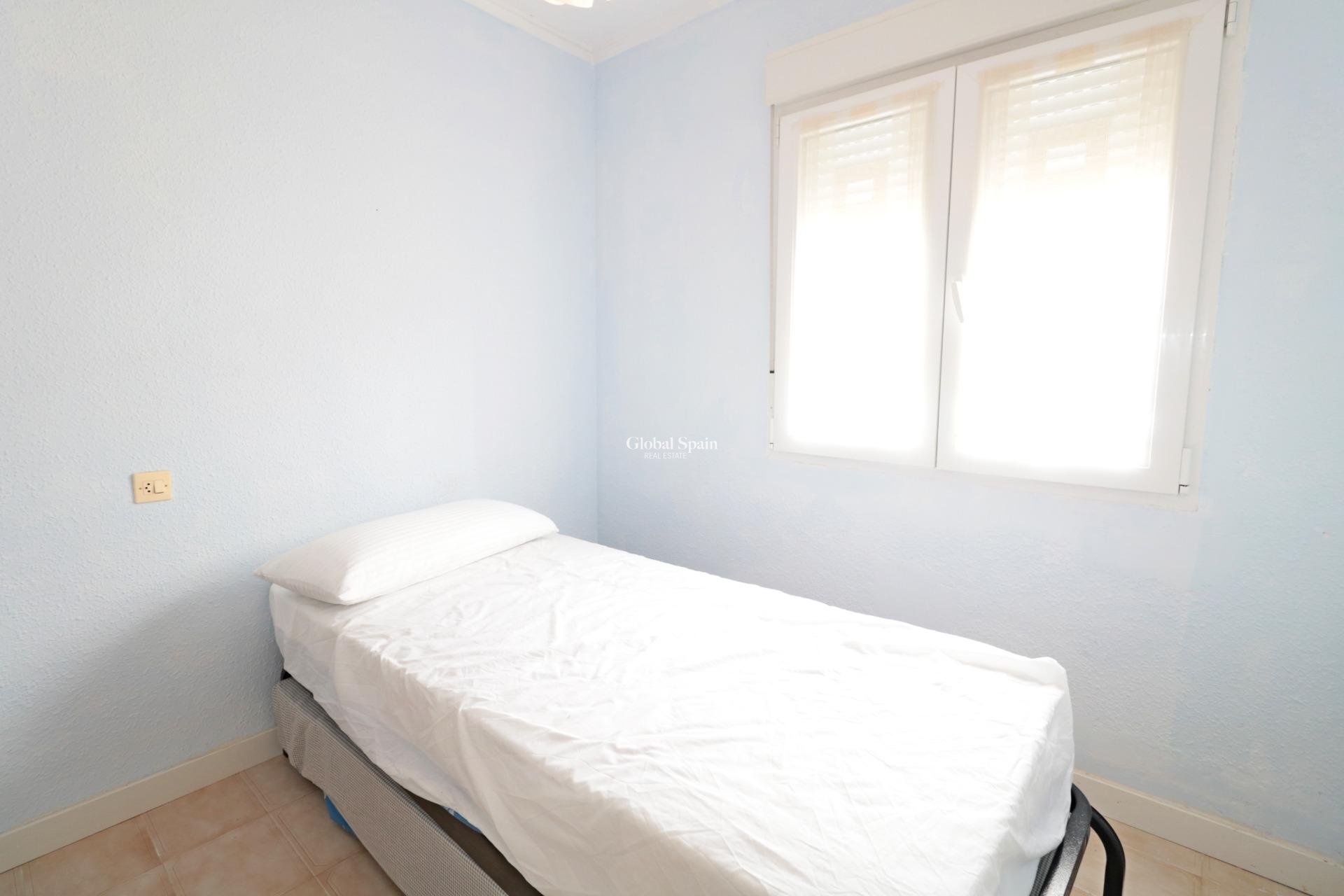 Revente - MAISON -
TORREVIEJA - Playa De Los Náufragos