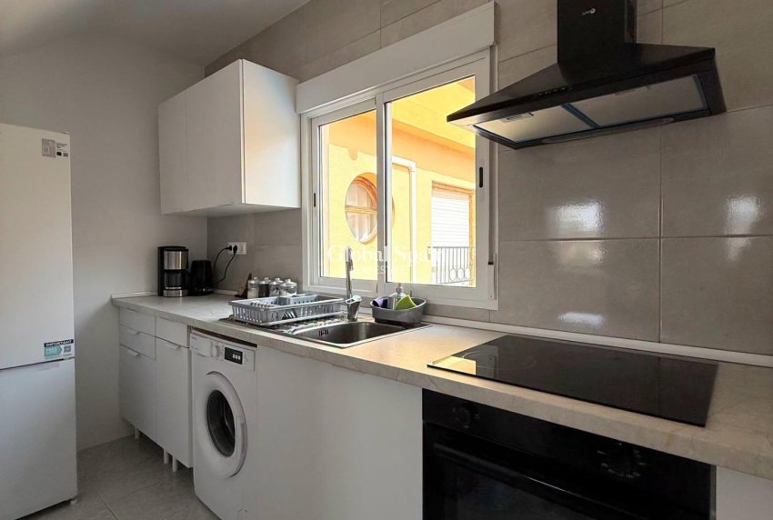 Revente - MAISON -
TORREVIEJA - Playa del Cura