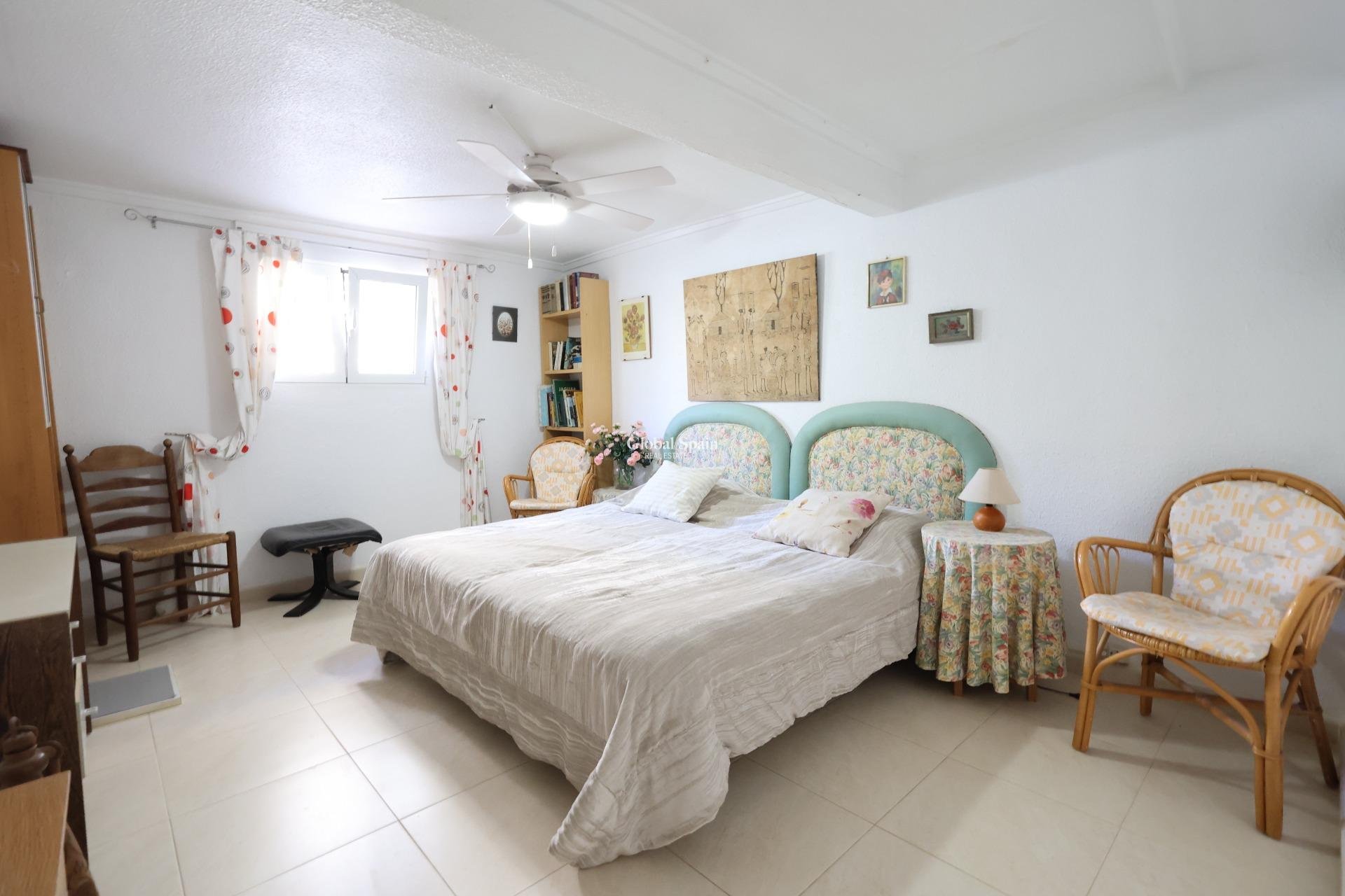 Revente - Maison -
TORREVIEJA - Punta prima