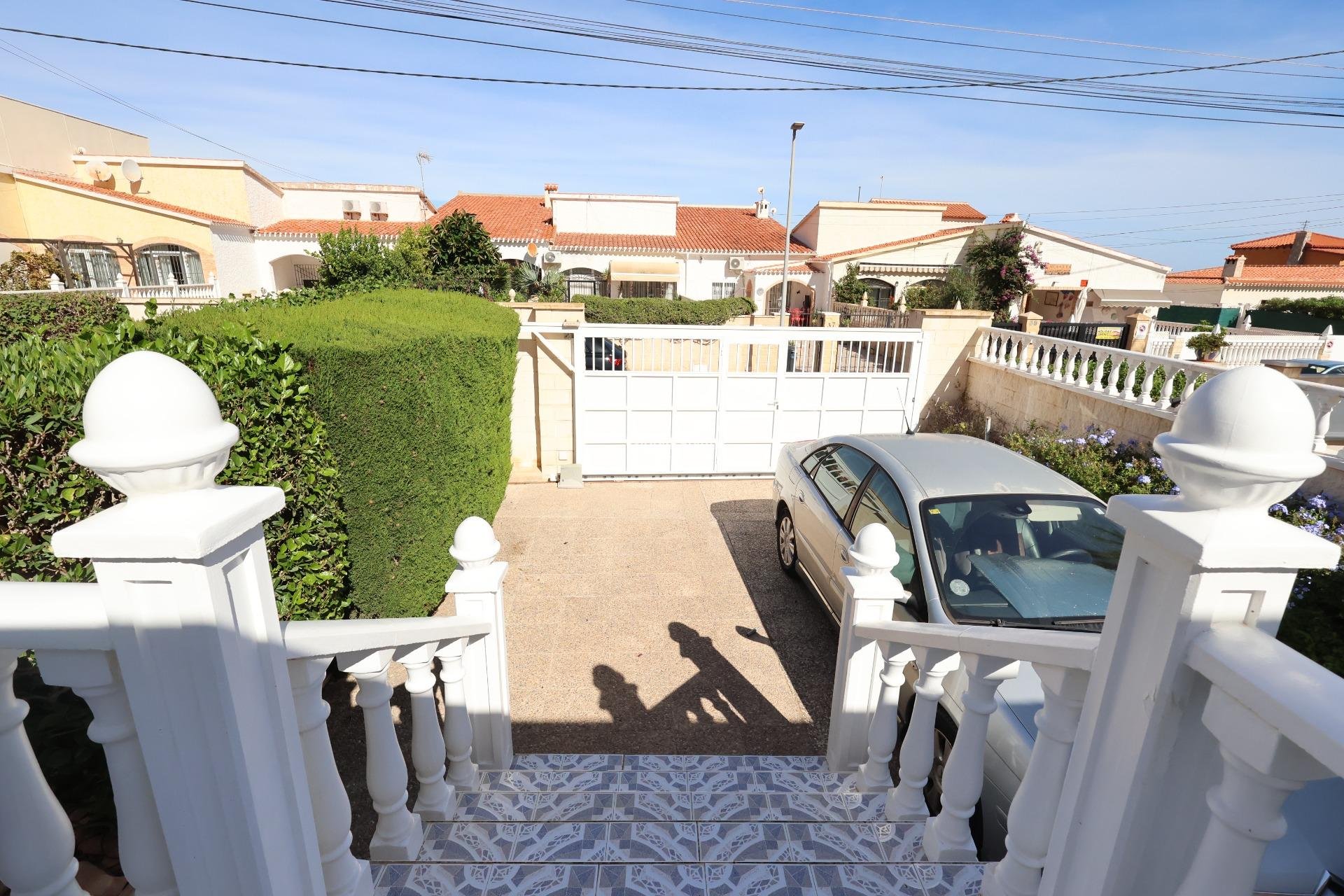 Revente - Maison -
TORREVIEJA - Punta prima