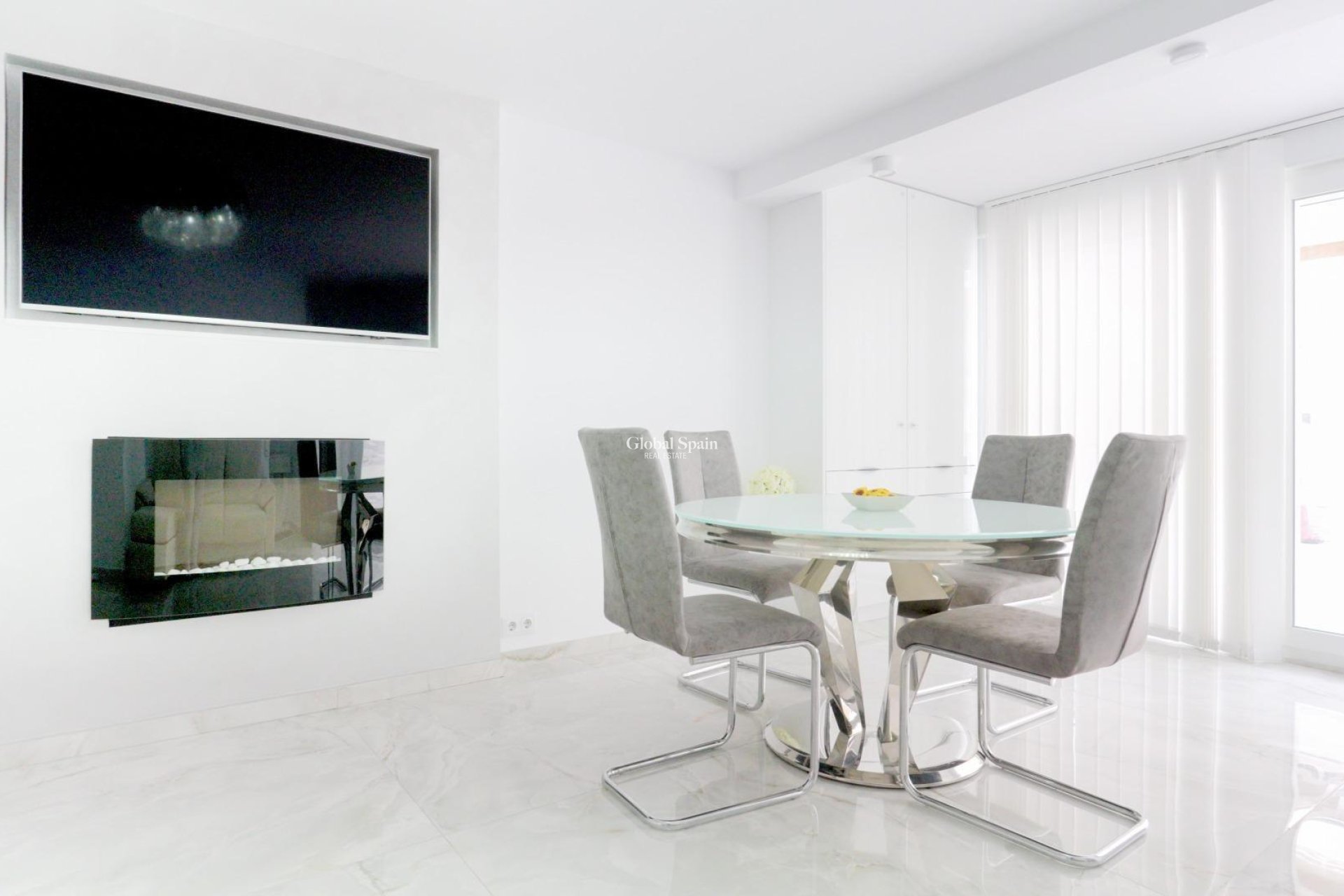 Revente - MAISON -
TORREVIEJA - Punta Prima