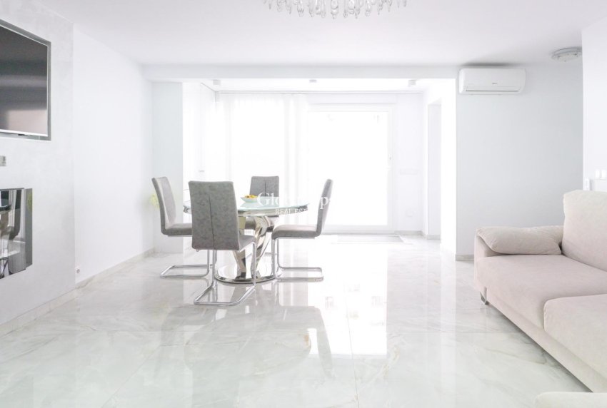 Revente - MAISON -
TORREVIEJA - Punta Prima