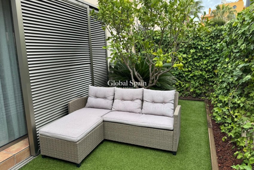 Revente - MAISON -
TORREVIEJA - Punta Prima