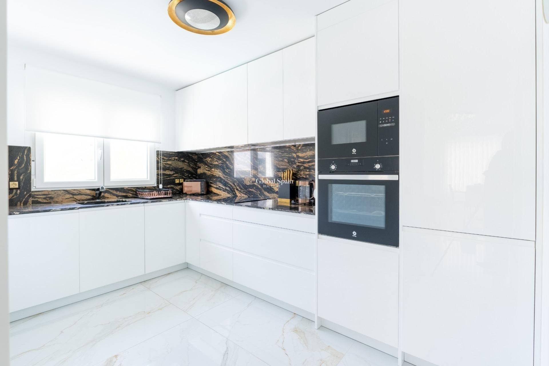 Revente - MAISON -
TORREVIEJA - Punta Prima