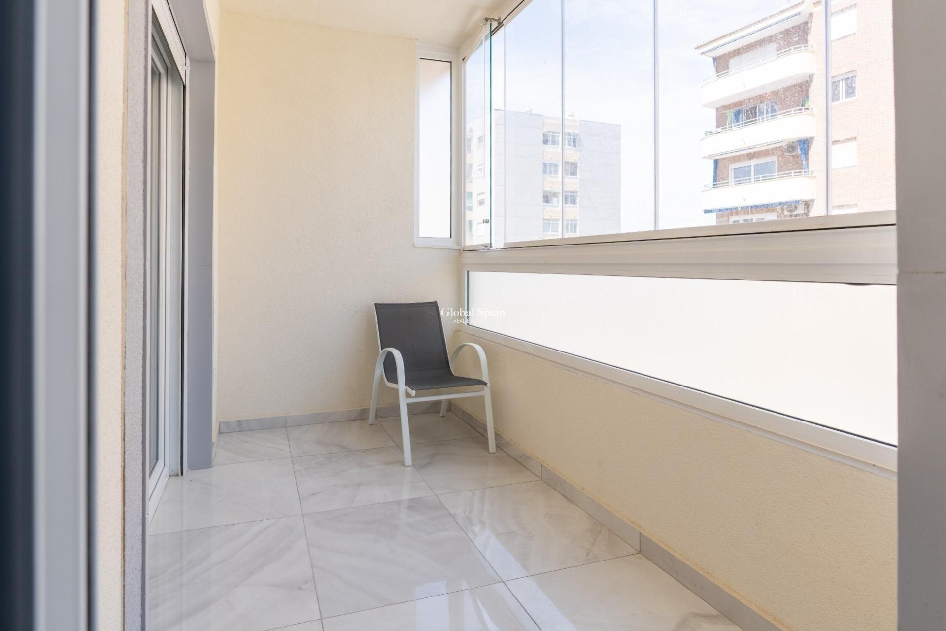 Revente - MAISON -
TORREVIEJA - Punta Prima