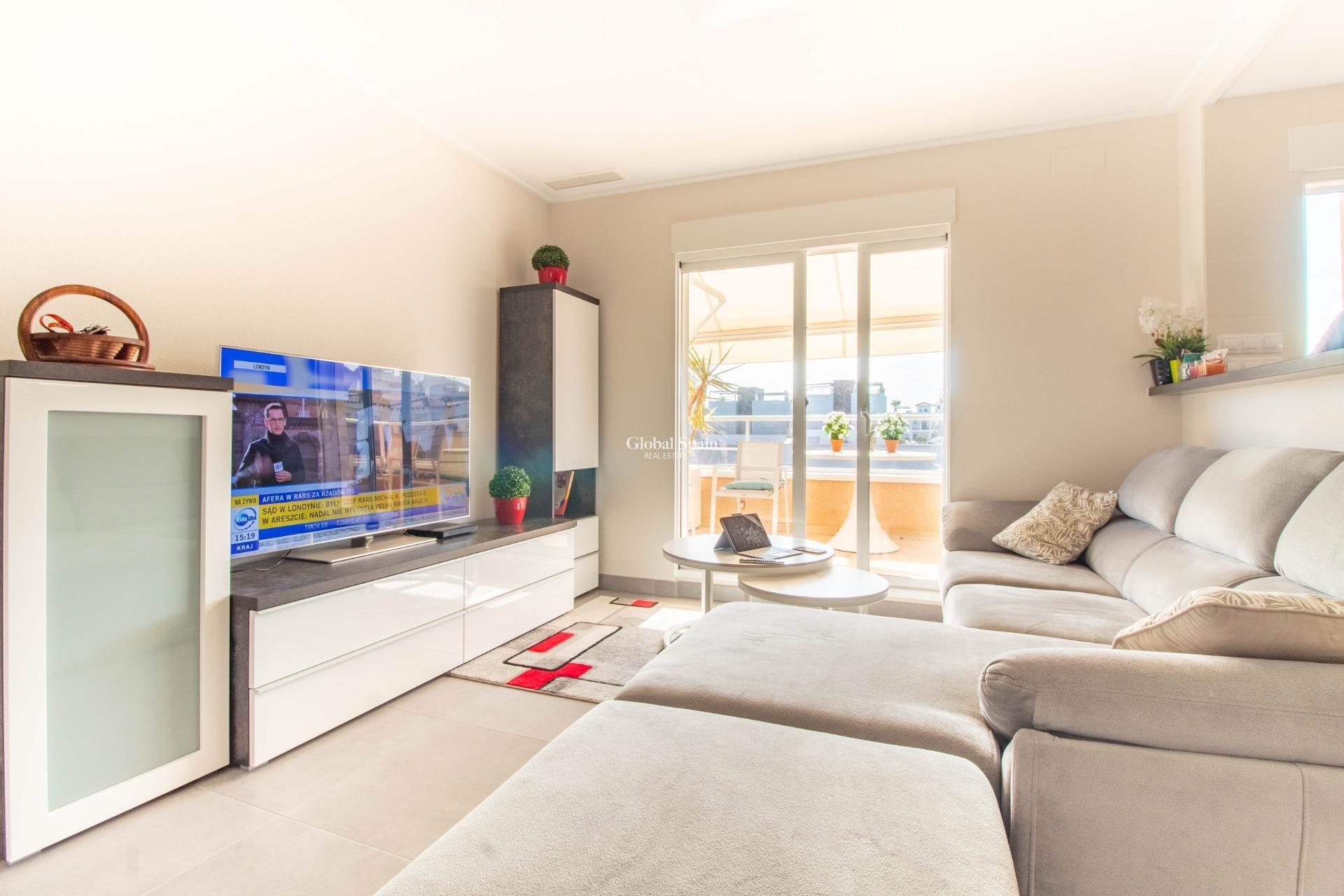 Revente - Maison -
TORREVIEJA - Punta prima