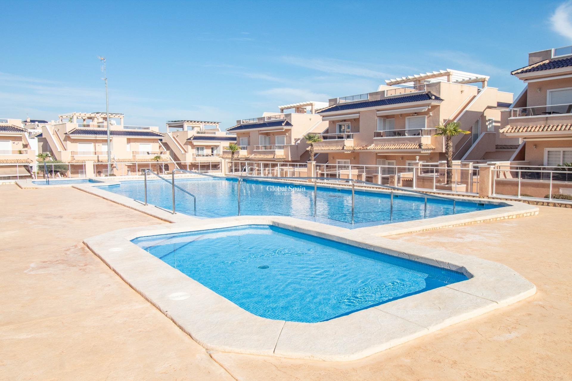 Revente - Maison -
TORREVIEJA - Punta prima