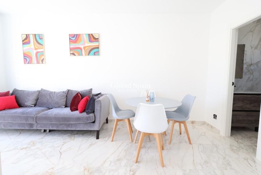 Revente - Maison -
TORREVIEJA - San luis