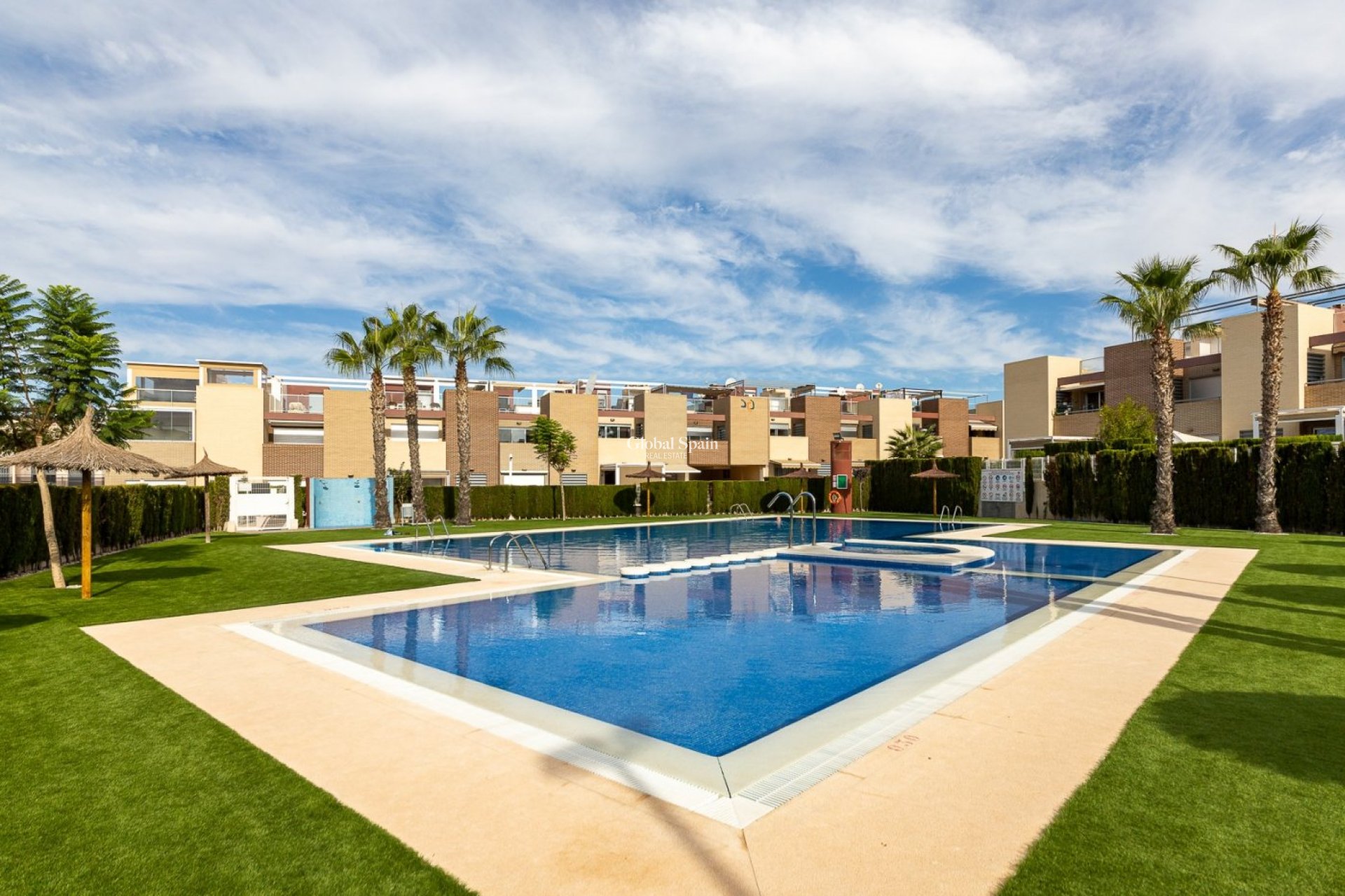 Revente - MAISON -
TORREVIEJA - Sector 25