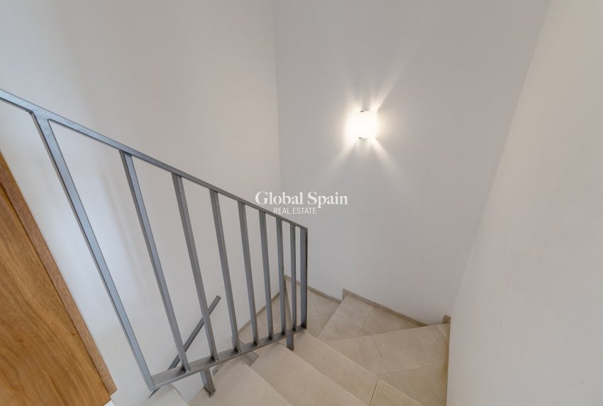 Revente - MAISON -
TORREVIEJA - Sector 25